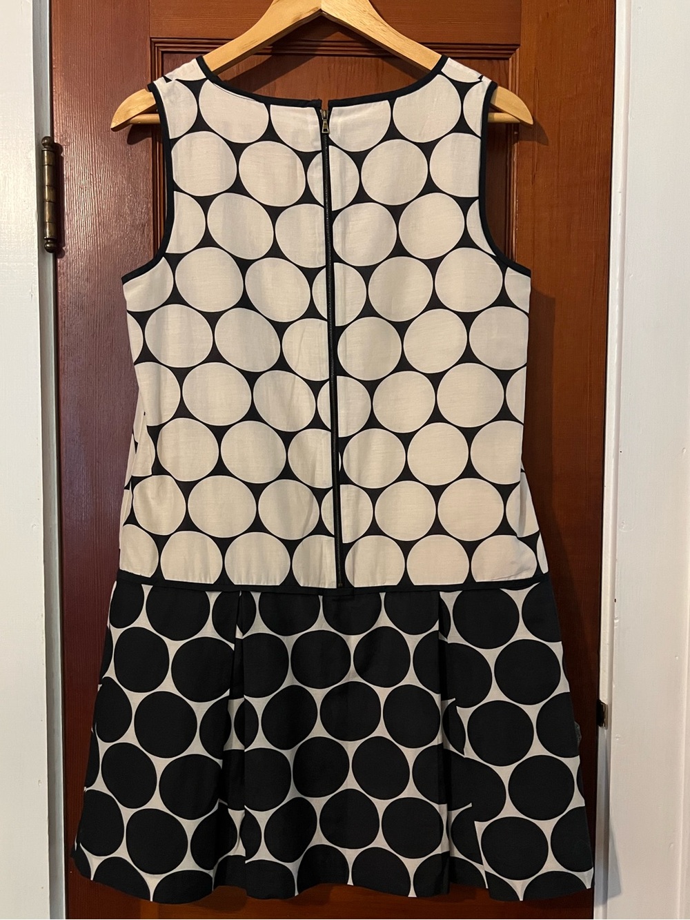 Ann Taylor LOFT Sleeveless Retro Mod Dress Size 8 Polka Dot Fit & Flare - Picture 4 of 10